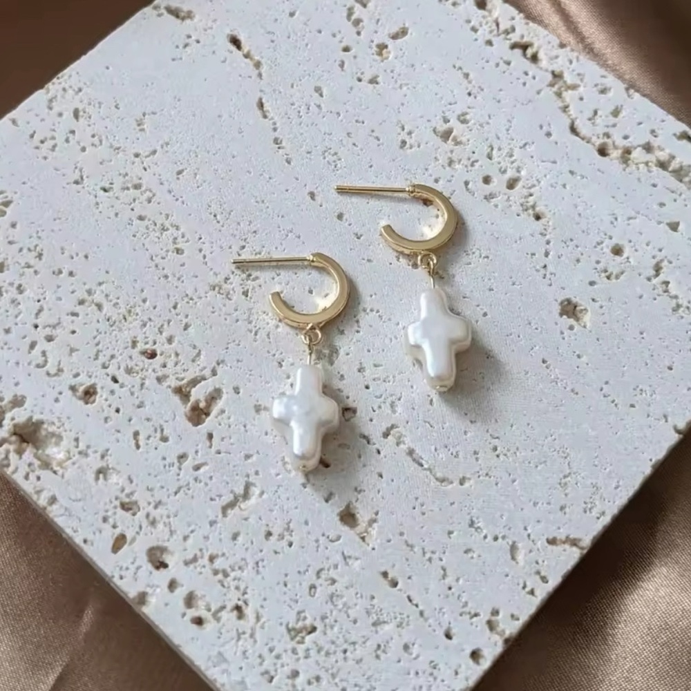 Freshwater pearl gold cross dangle hoop earrings